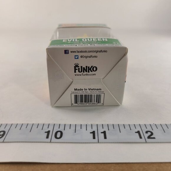 Disney Evil Queen Vinyl Figure Funko Pocket Pop! Keychain Snow White - Picture 3 of 6